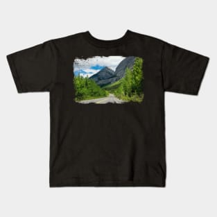 The Icefields Parkway - Rocky Mountains Kids T-Shirt
